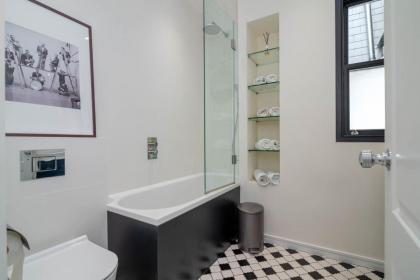 GuestReady - Family Stay in the heart of Fulham - image 28