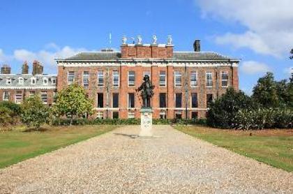 Paddington Luxury Apartment