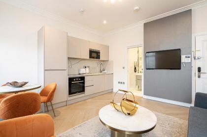 Modern Apartments Near Harrods and the Science Museum - image 27