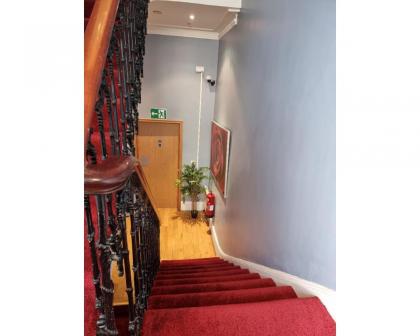 F103-Maisonette 1st Floor Studio Near Hyde Park - image 22