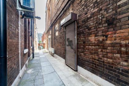 West Kensington - image 22