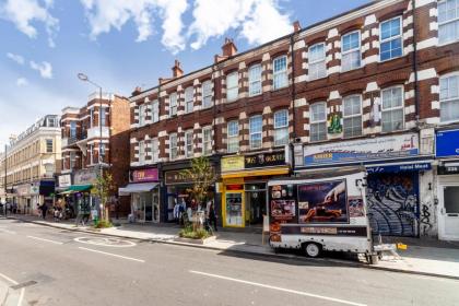 West Kensington - image 23