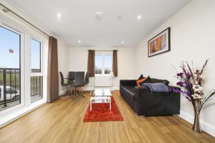 London Heathrow Living Serviced Apartments by Ferndale - image 14