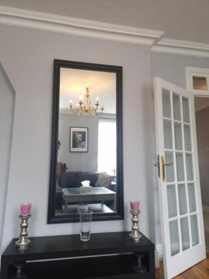 Beautiful 2 Bedroom Flat in Frampton Street - image 21