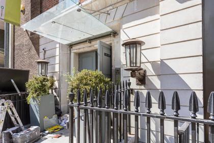Holborn Flat with Green Views - image 22