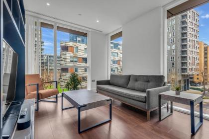 Modern 01 & 02 Bed Apartment in Canary Wharf - image 21