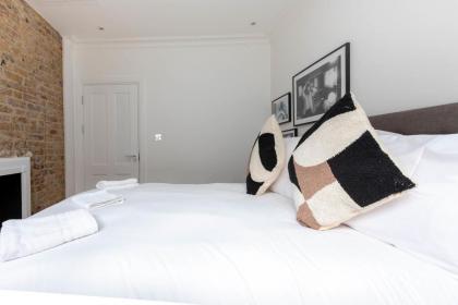 Stylish 2 Bedroom Apartment near Oxford Street - image 23
