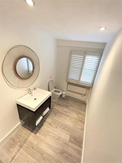 Goodge Street Apartments - image 26
