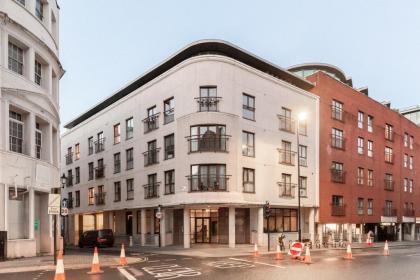 The Farringdon Apartment - image 21