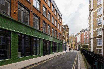 The Farringdon Apartment - image 22