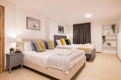 The Farringdon Apartment - image 25