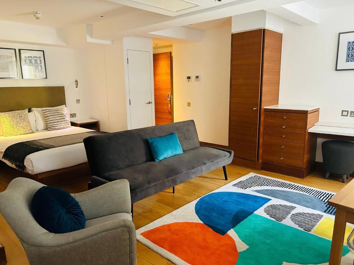 Apartment - Tower Hill - City Centre by Prime London Stays N-3 - main image