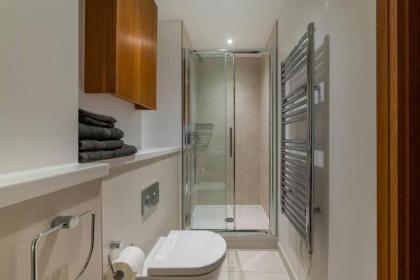 Apartment - Tower Hill - City Centre by Prime London Stays N-3 - image 7