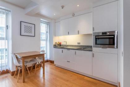 Apartment - Tower Hill - City Centre by Prime London Stays N-3 - image 8