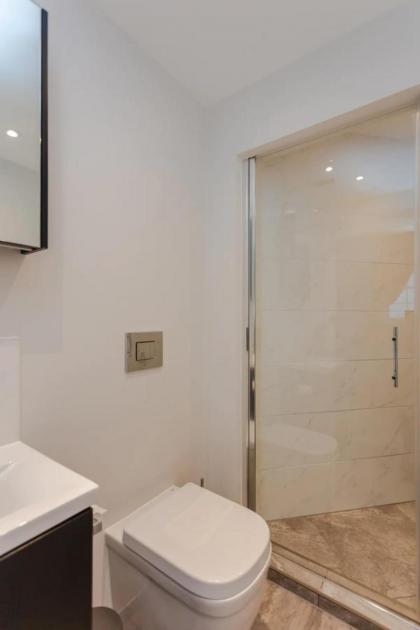 Spacious and Modern Apartment in Pimlico - image 26