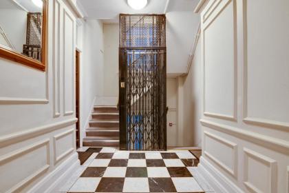 Lovely Charing Cross Apartment - image 21