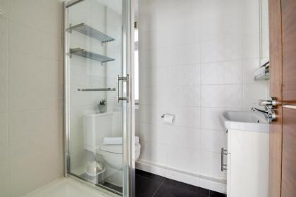 Lovely Charing Cross Apartment - image 22