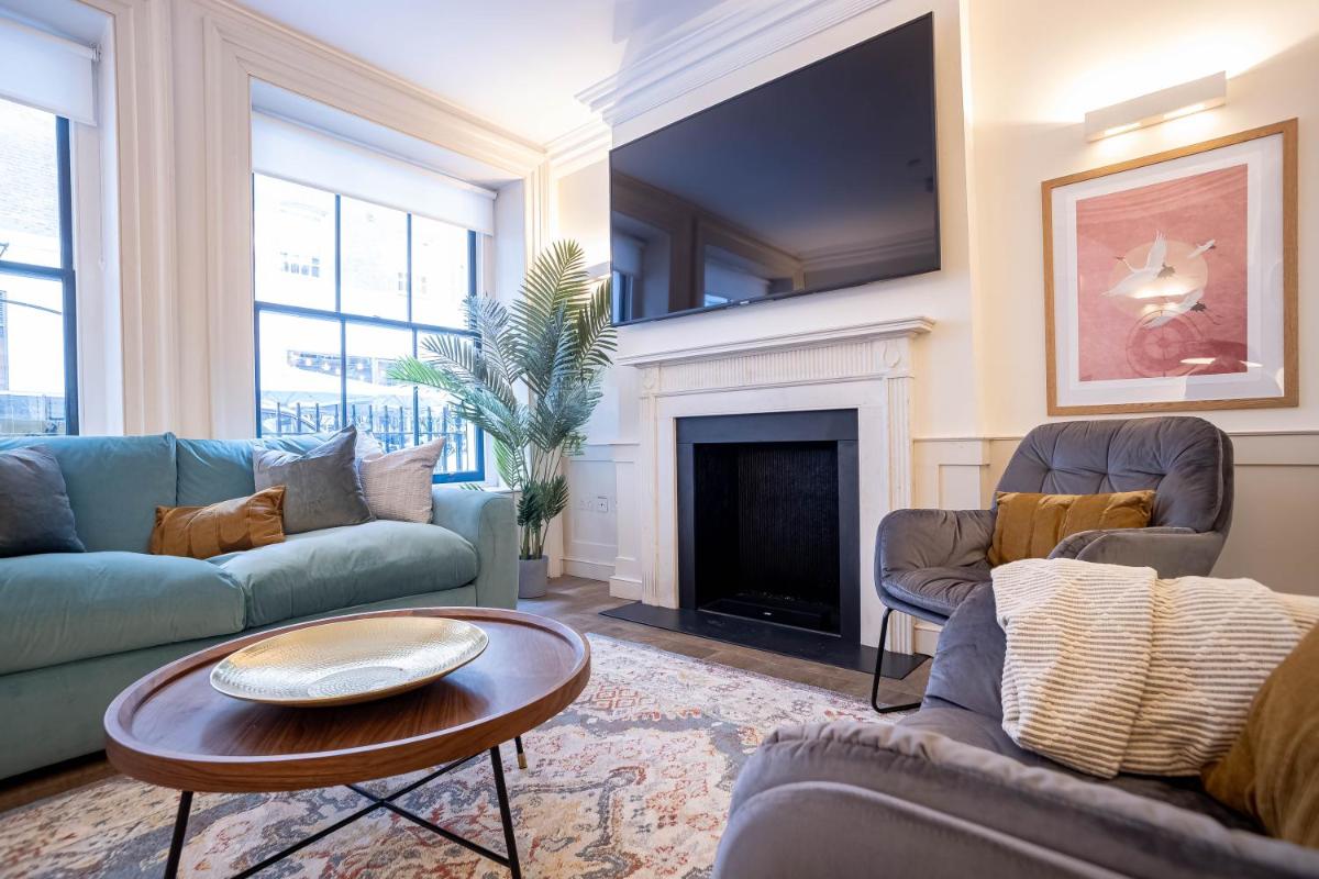Stylish & Spacious 3Bed Home near Liverpool Street Train Station - main image