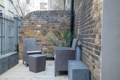 Stylish & Spacious 3Bed Home near Liverpool Street Train Station - image 25