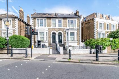 Gorgeous Fulham Flat - image 22