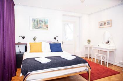 Enchanting Modern Apt - Central London - image 22