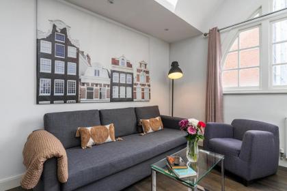 Stay at Piccadilly - image 21