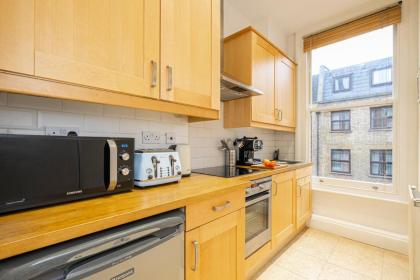 Stay at Piccadilly - image 22