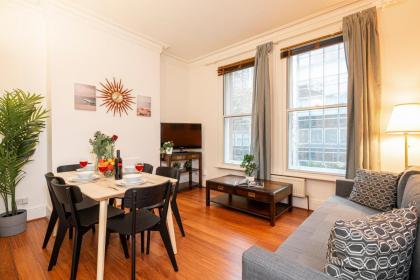 Stay at Piccadilly - image 23