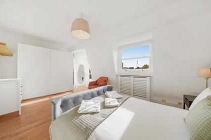 1 & 2 Bed Cosy Apartments next to Earls Court FREE WIFI - image 25