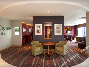 Premier Inn Heathrow Airport Terminal 5 - image 7