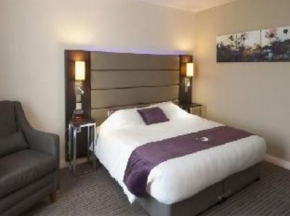 Premier Inn London Wandsworth - image 12