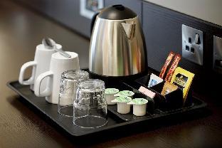 Premier Inn Epsom Town Centre - image 2