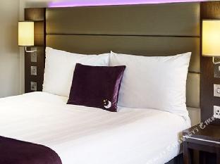 Premier Inn London Kingston Upon Thames - image 7