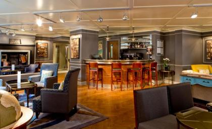Morton Hotel - image 29