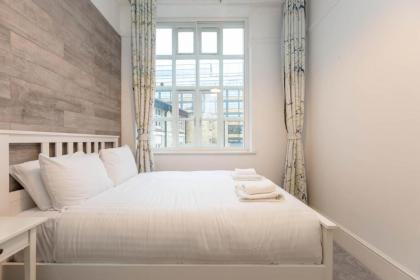 Central 2 Bedroom Apartment near Old Street - image 22