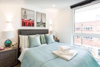 Premier 3 Bed Apartment - image 23