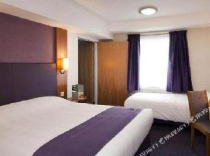 Premier Inn London City (Tower Hill) - image 6