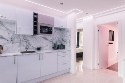 WelcomeStay Fitzrovia Two Bed Apartments - Sleep in Opulent Luxury - image 26