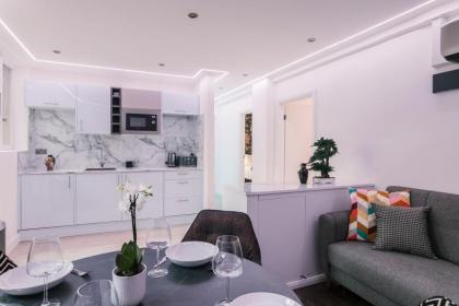 WelcomeStay Fitzrovia Two Bed Apartments - Sleep in Opulent Luxury - image 28
