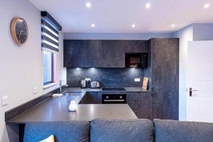 Luxurious Apartments Hackney near Train Station - image 22