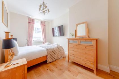Spacious and Central 3 Bedroom House in Paddington - image 22