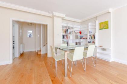 Spacious and Central 3 Bedroom House in Paddington - image 26