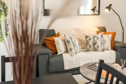 Superb flat close to super famous Portobello Road - image 8