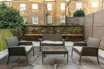 Superb House close to the lovely Little Venice - image 26