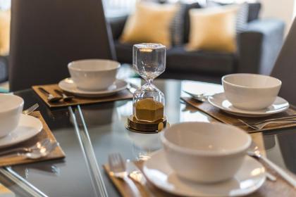 London Heathrow Serviced Apartments - image 2