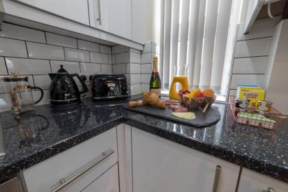 London Heathrow Serviced Apartments - image 8