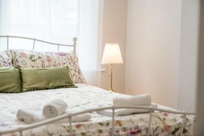 Shoreditch London Stylish One-Bedroom Apartment - image 10