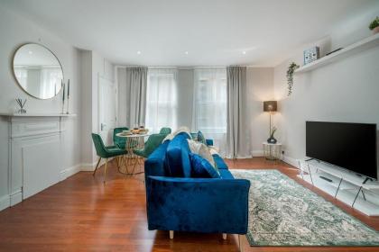 Shoreditch London Stylish One-Bedroom Apartment - image 12