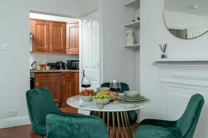 Shoreditch London Stylish One-Bedroom Apartment - image 2