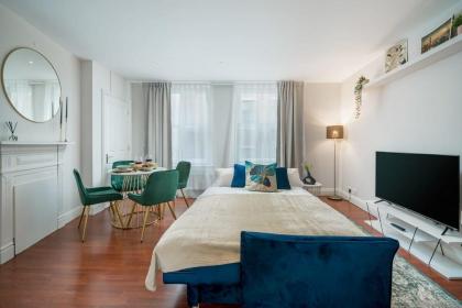 Shoreditch London Stylish One-Bedroom Apartment - image 7
